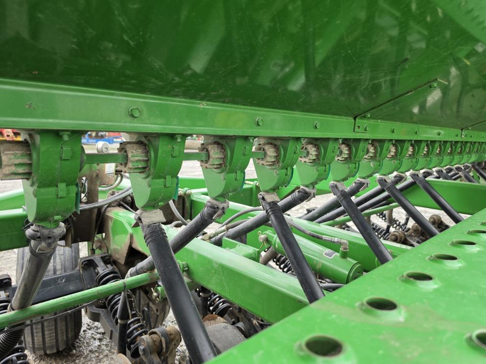 Image for 2007 John Deere 1590