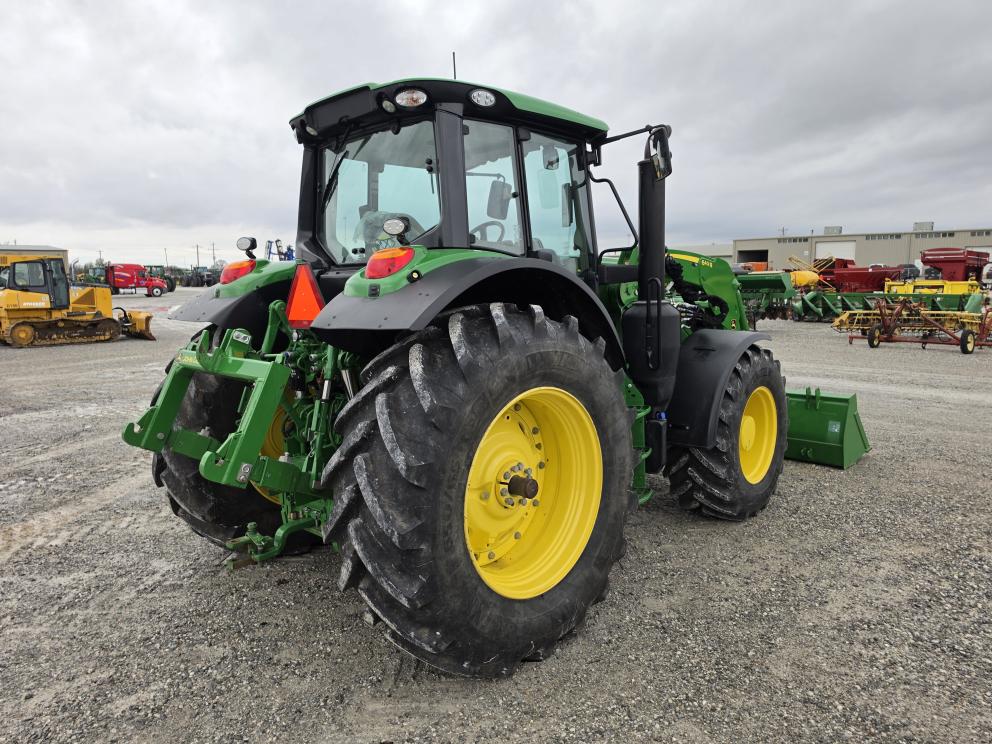 Image for 2023 John Deere 6155M