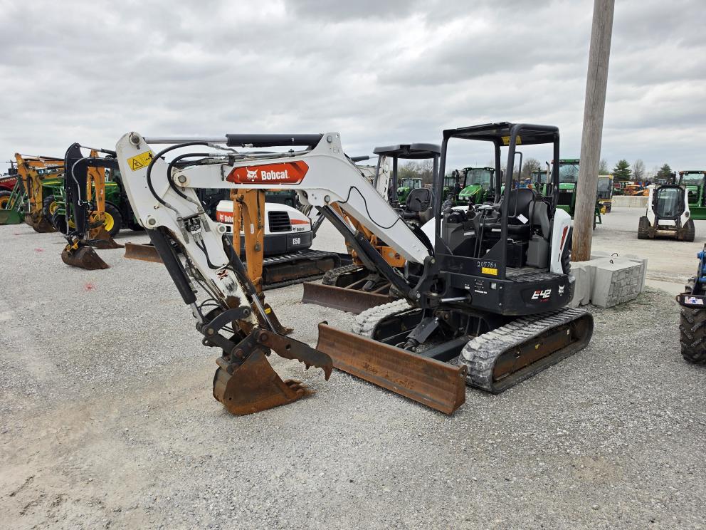 Image for 2023 Bobcat E42