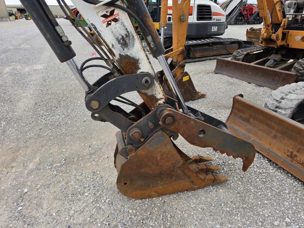 Image for 2023 Bobcat E42