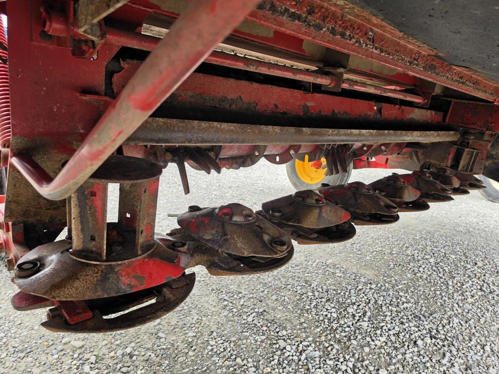 Image for 2013 New Holland H7330