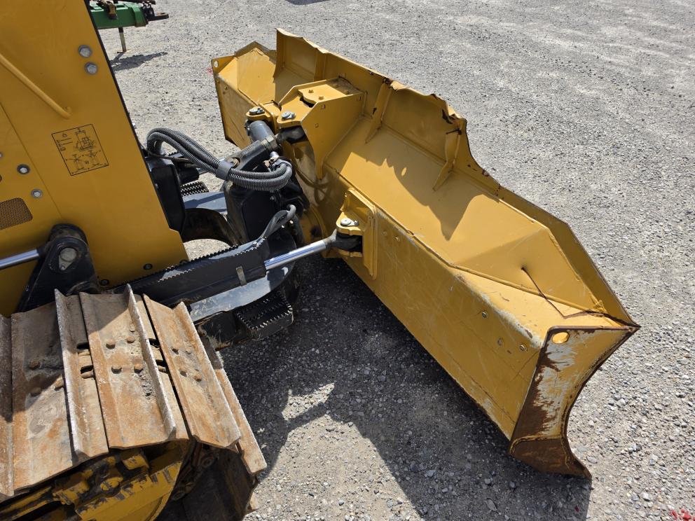 Image for 2023 John Deere 450P LGP