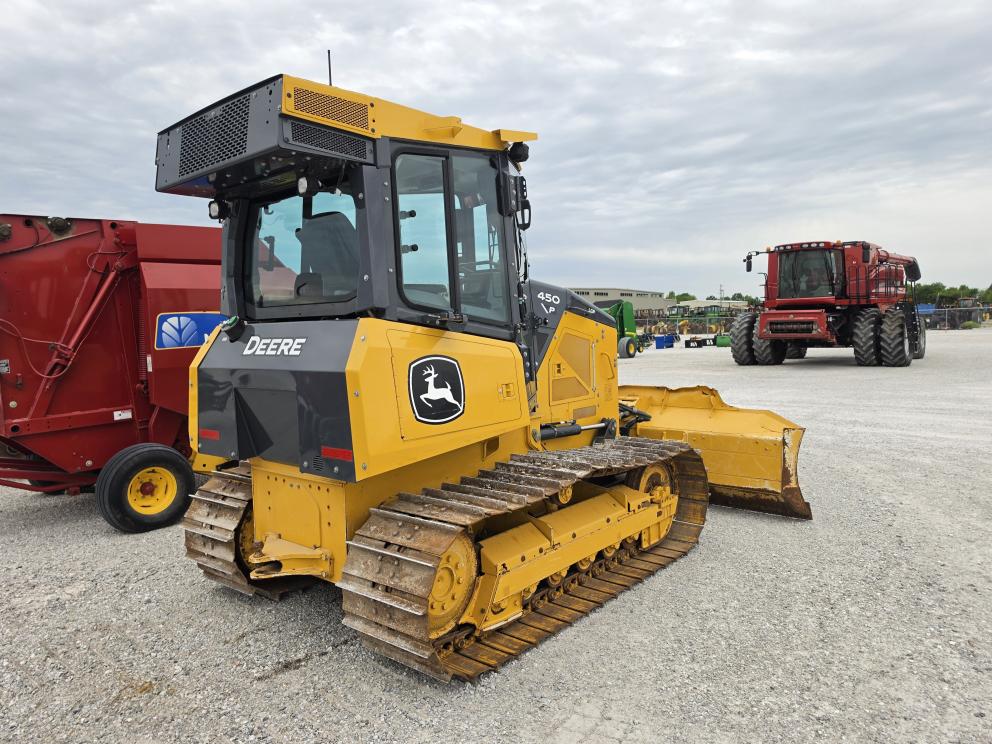 Image for 2023 John Deere 450P LGP