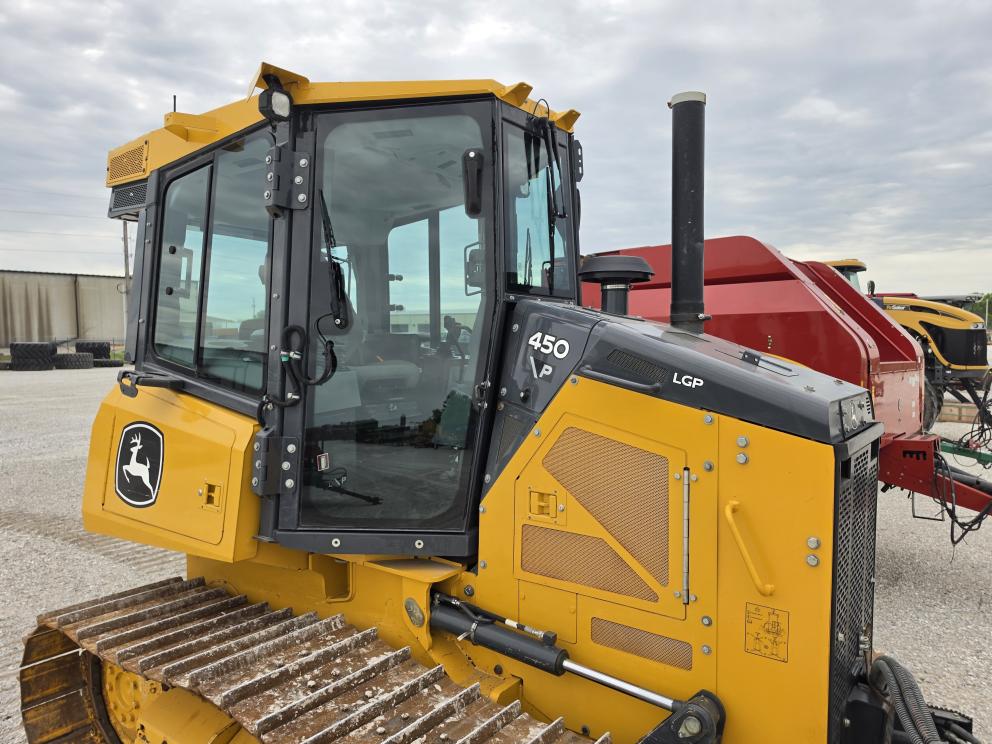 Image for 2023 John Deere 450P LGP