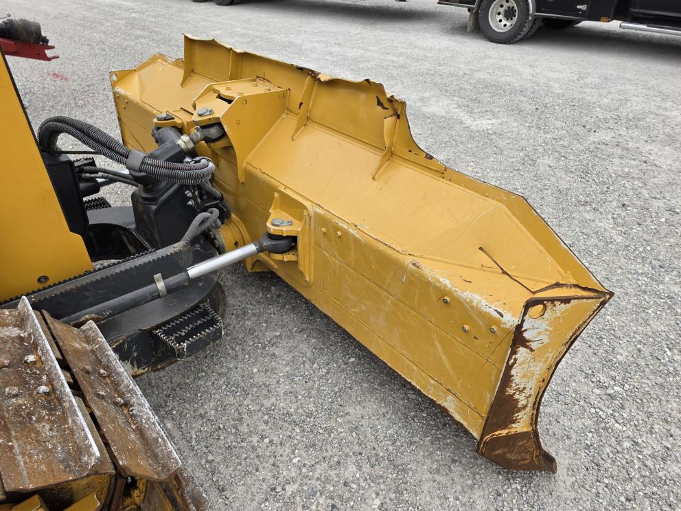Image for 2023 John Deere 450P LGP