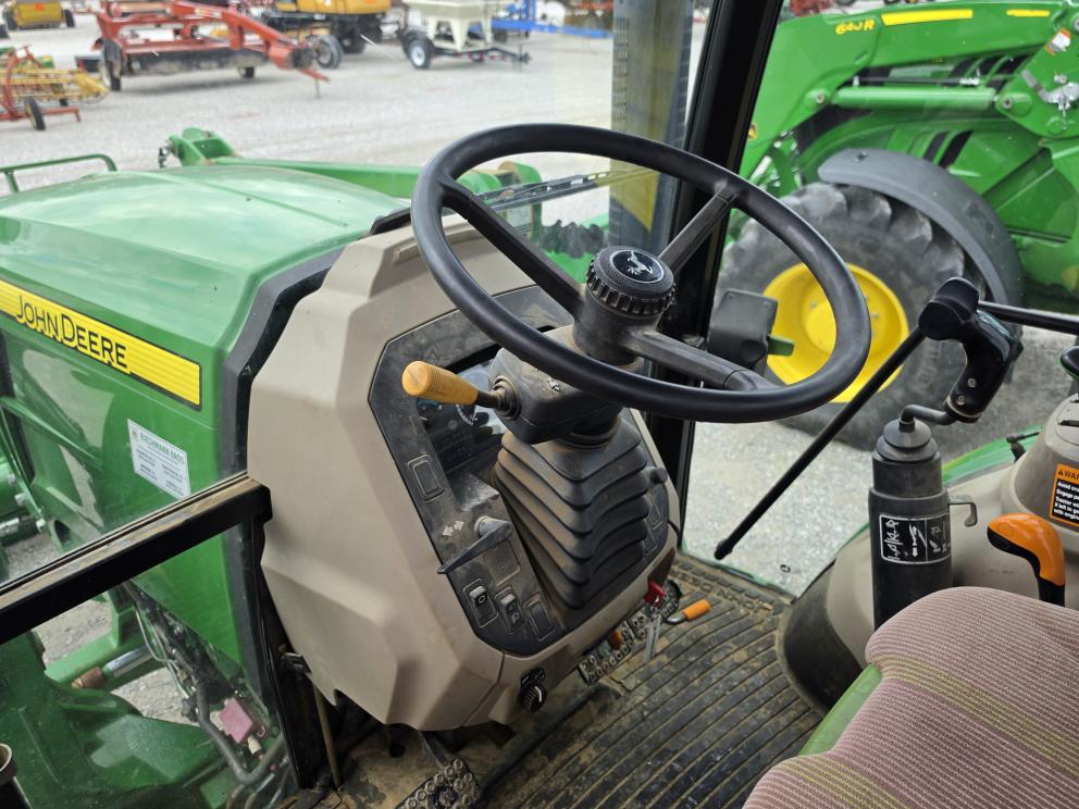 Image for 2014 John Deere 6140D
