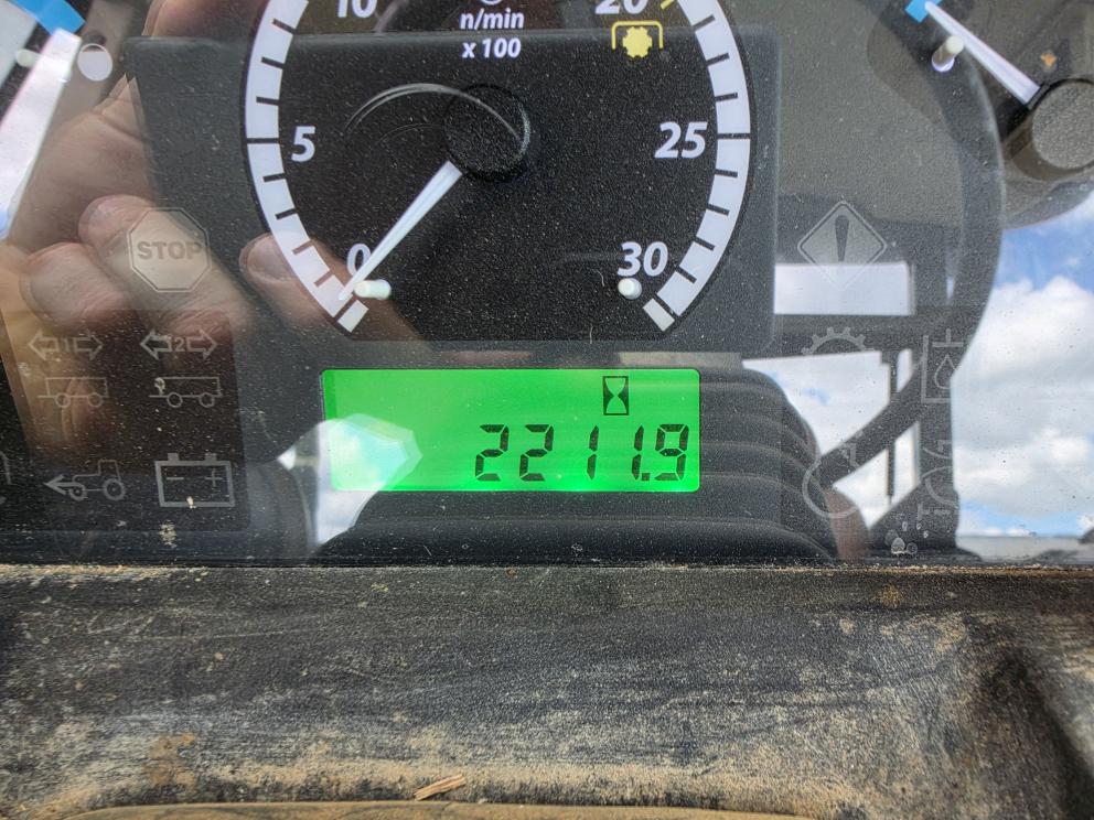 Image for 2014 John Deere 6140D