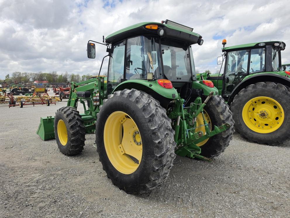 Image for 2014 John Deere 6140D
