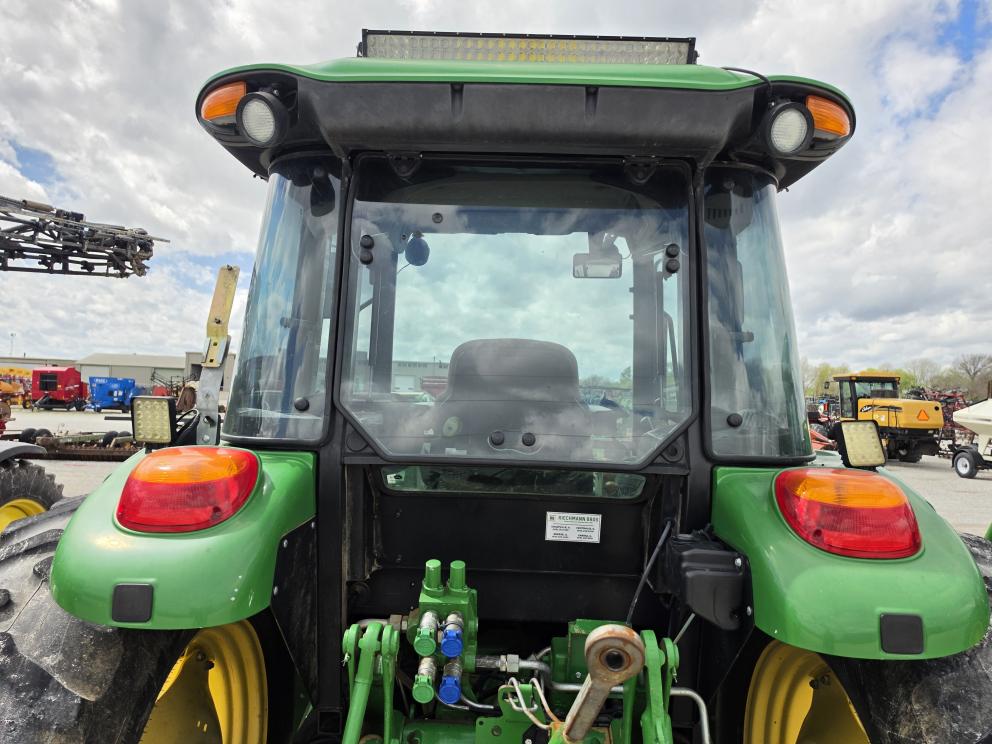 Image for 2014 John Deere 6140D