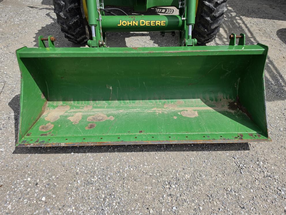 Image for 2014 John Deere 6140D
