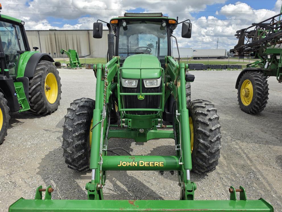 Image for 2014 John Deere 6140D