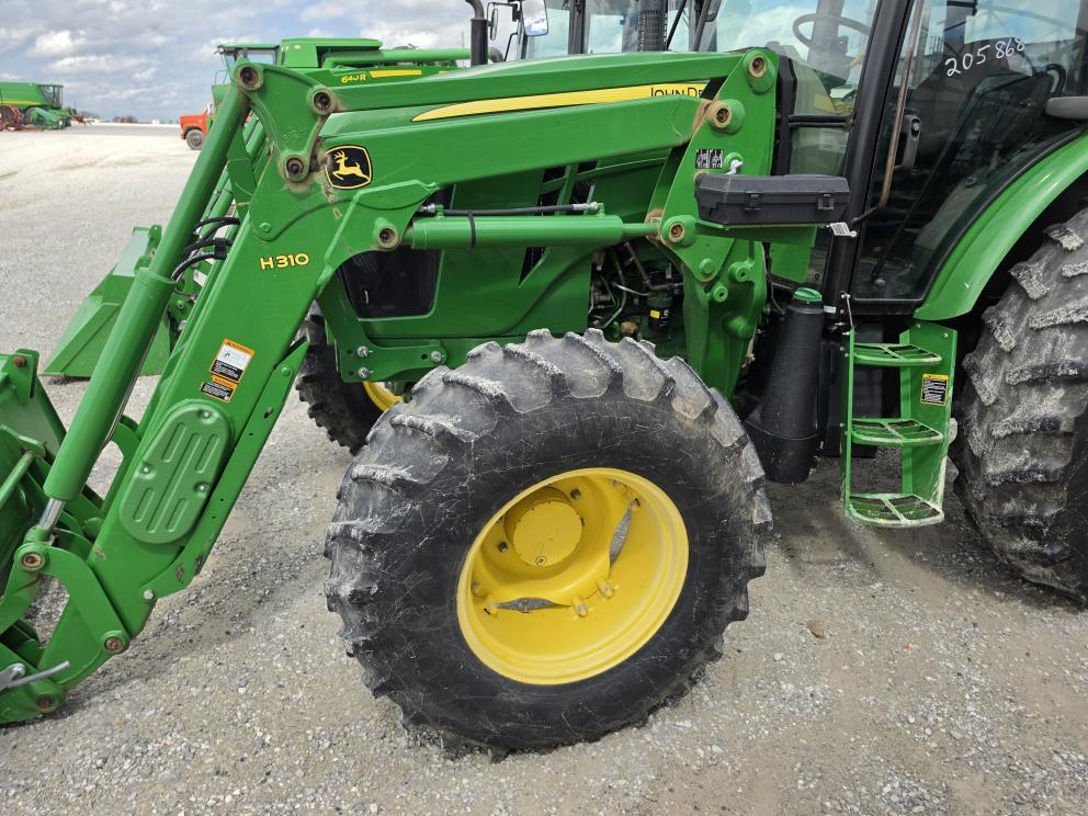 Image for 2014 John Deere 6140D