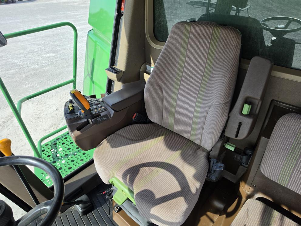 Image for 2006 John Deere 9560 STS