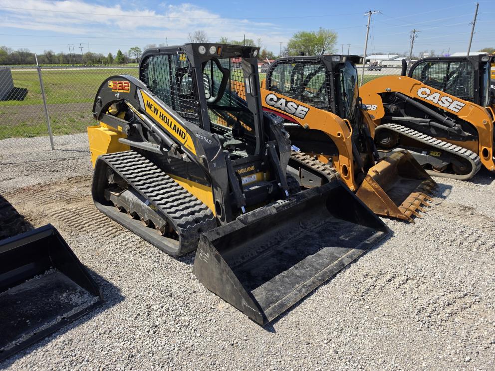 Image for 2022 New Holland C332