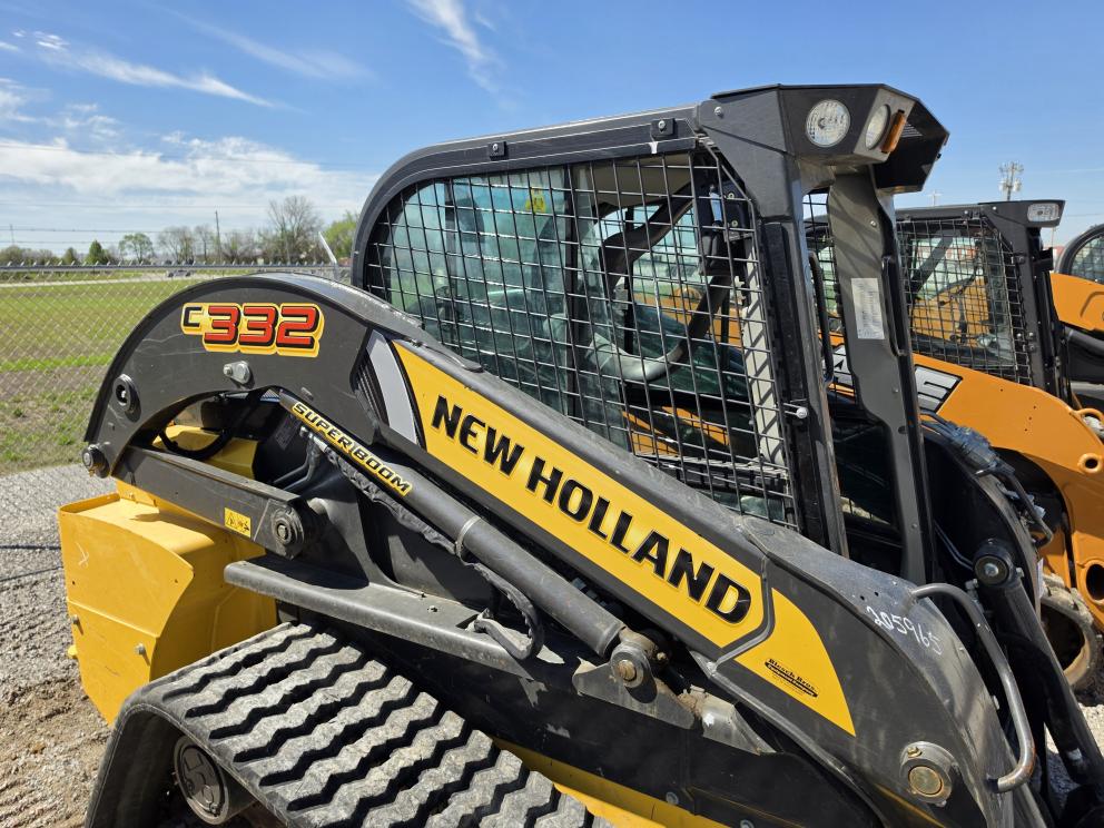 Image for 2022 New Holland C332