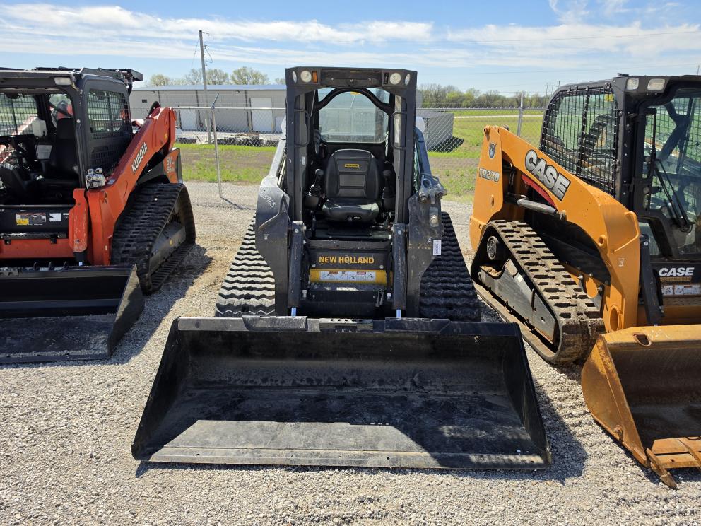 Image for 2022 New Holland C332