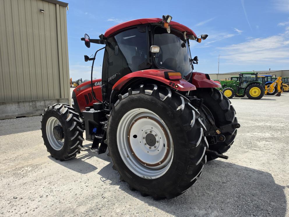 Image for 2014 Case IH Maxxum 125