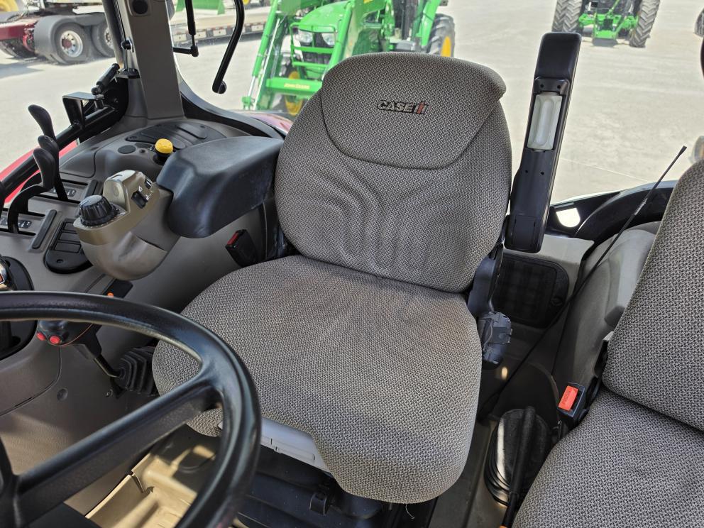 Image for 2014 Case IH Maxxum 125