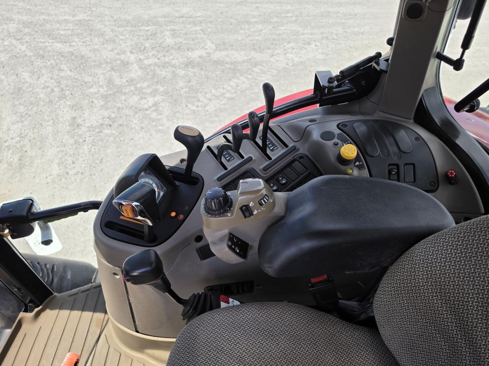 Image for 2014 Case IH Maxxum 125