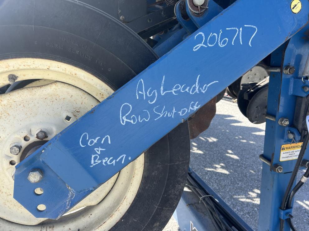 Image for 2002 Kinze 3600