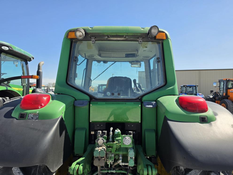 Image for John Deere 7520