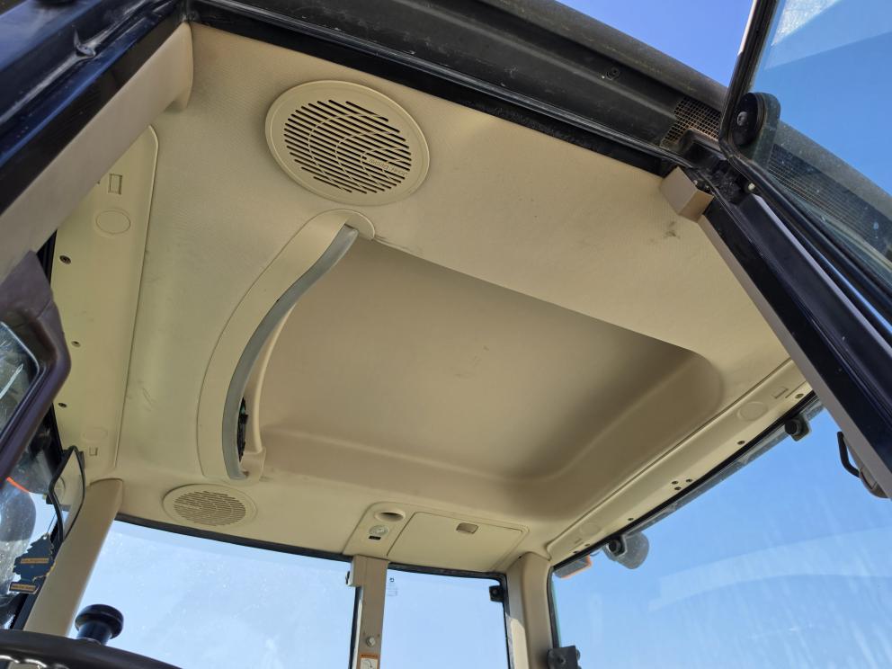 Image for John Deere 7520