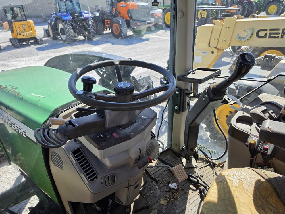 Image for John Deere 7520