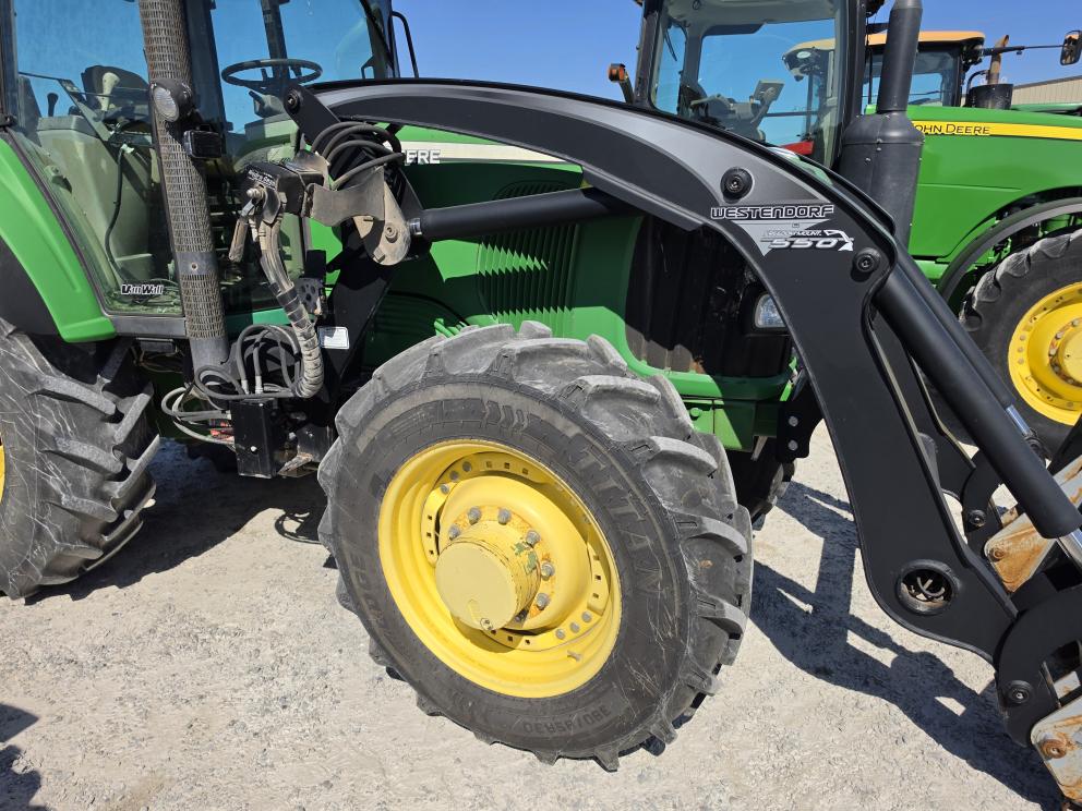 Image for John Deere 7520