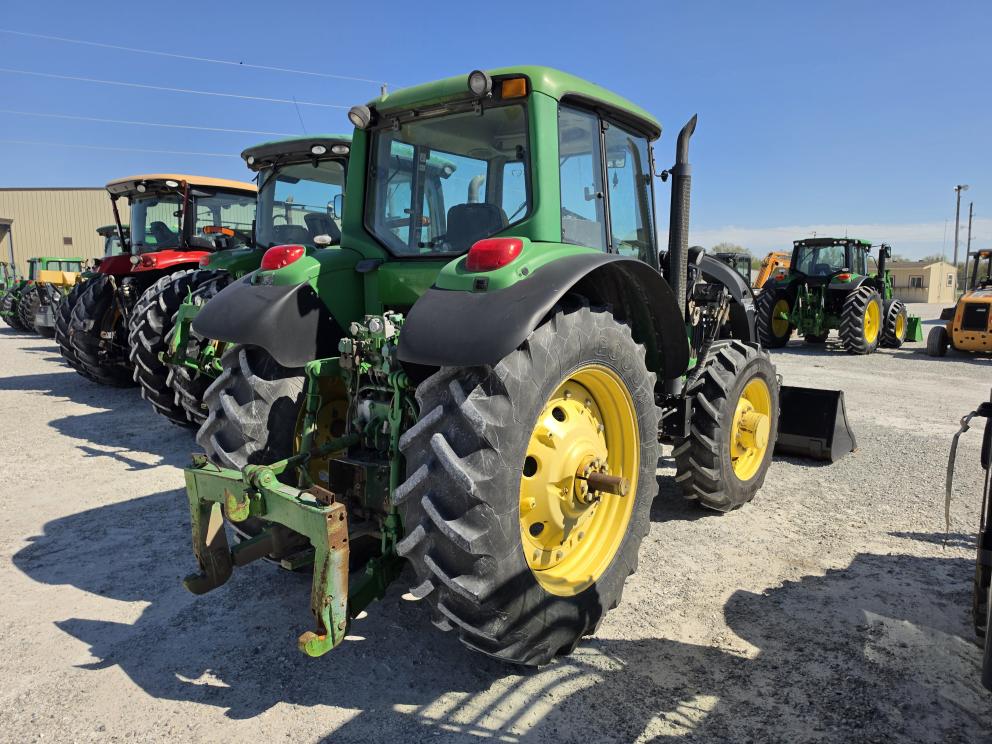 Image for John Deere 7520