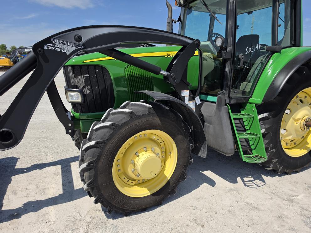 Image for John Deere 7520