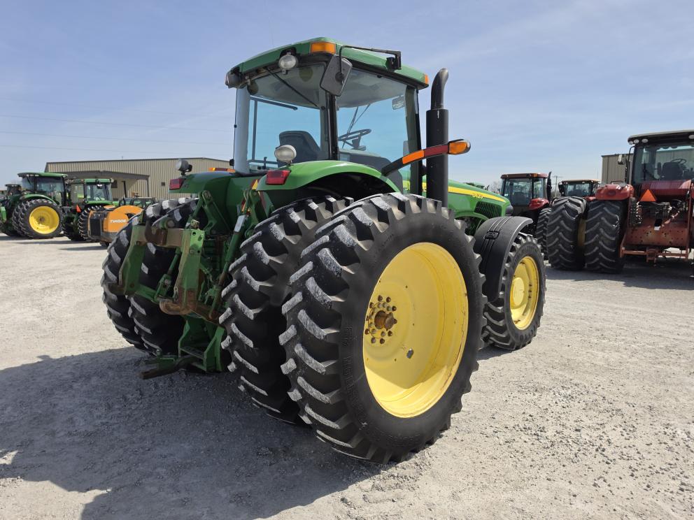 Image for 2002 John Deere 8420