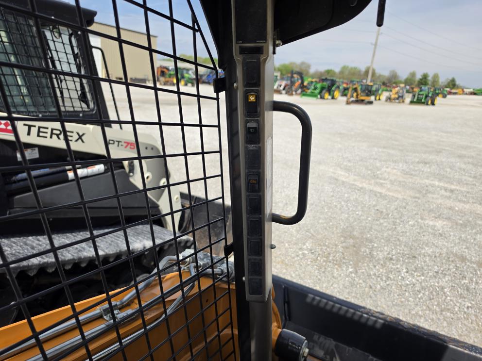 Image for 2012 Case TR270