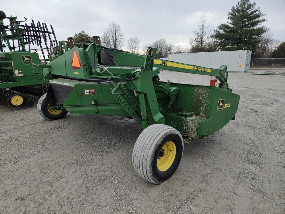 Image for 1998 John Deere 955