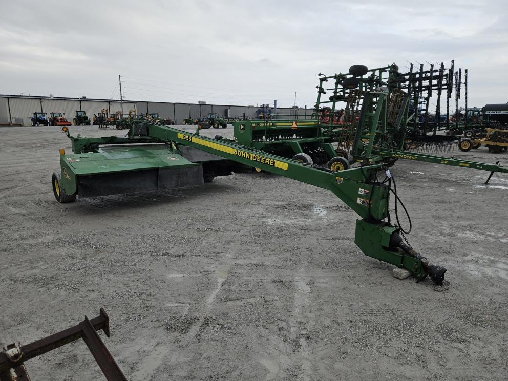 Image for 1998 John Deere 955