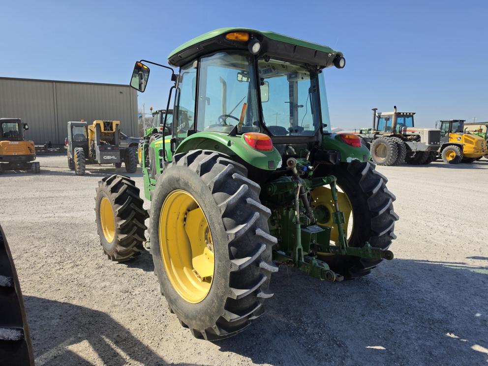 Image for 2011 John Deere 6140D