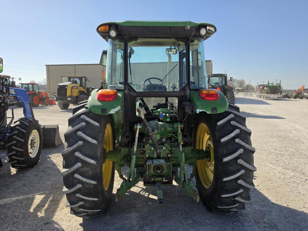 Image for 2011 John Deere 6140D