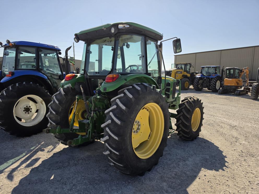 Image for 2011 John Deere 6140D