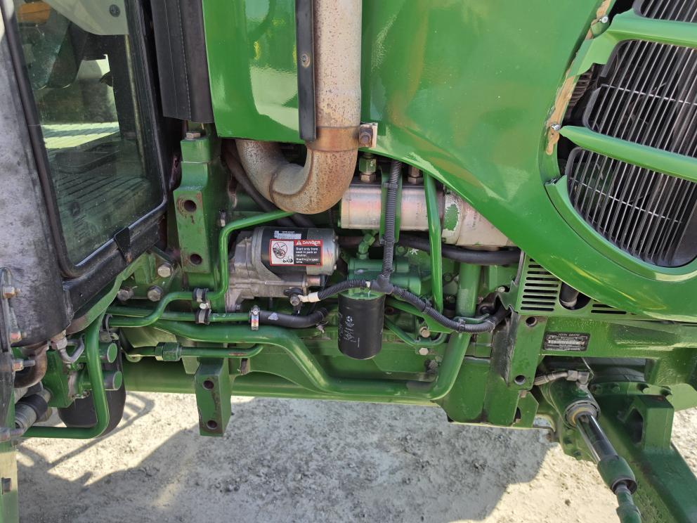 Image for 2011 John Deere 6140D