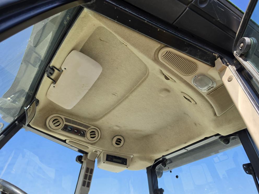 Image for 2011 John Deere 6140D