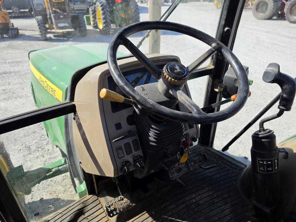 Image for 2011 John Deere 6140D