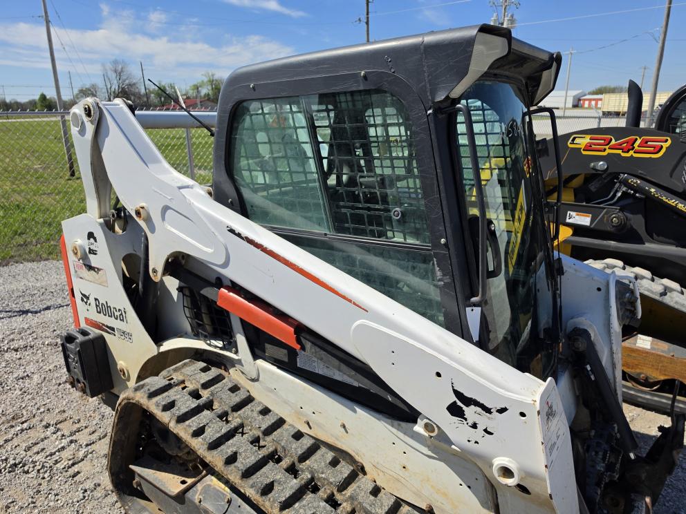 Image for 2016 Bobcat T595