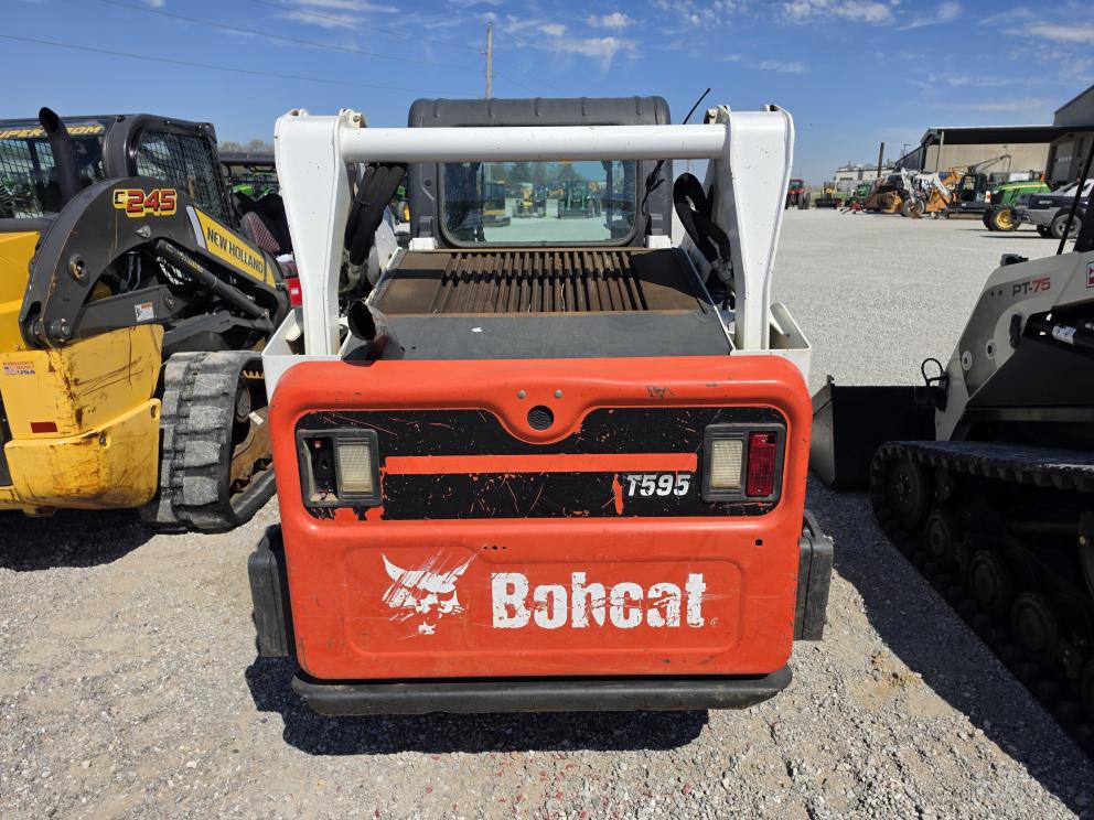 Image for 2016 Bobcat T595