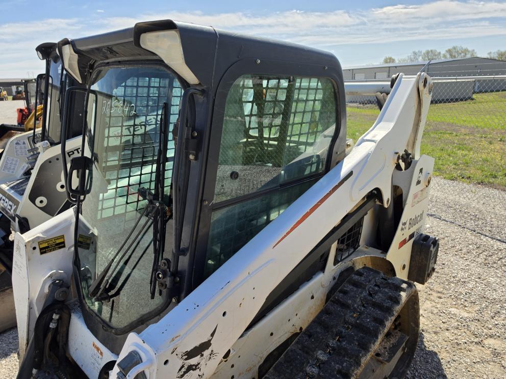 Image for 2016 Bobcat T595