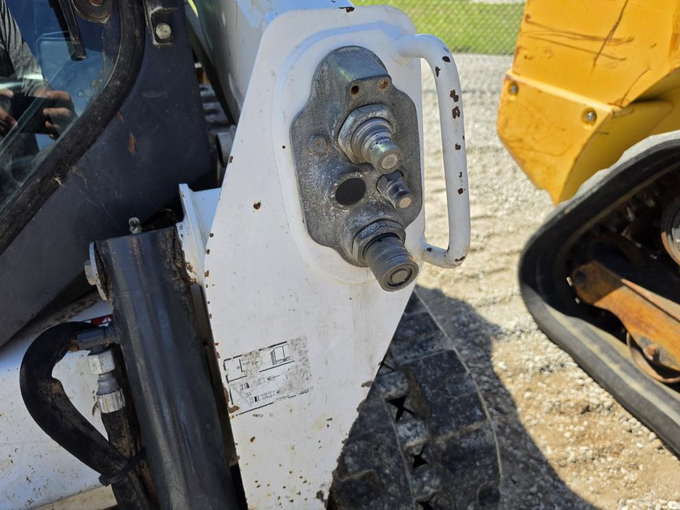 Image for 2016 Bobcat T595