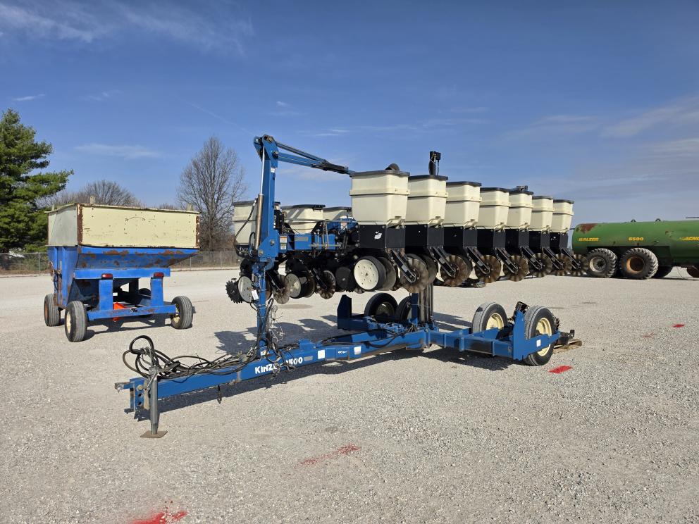 Image for 2001 Kinze 3500