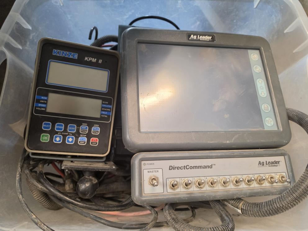 Image for 2001 Kinze 3500