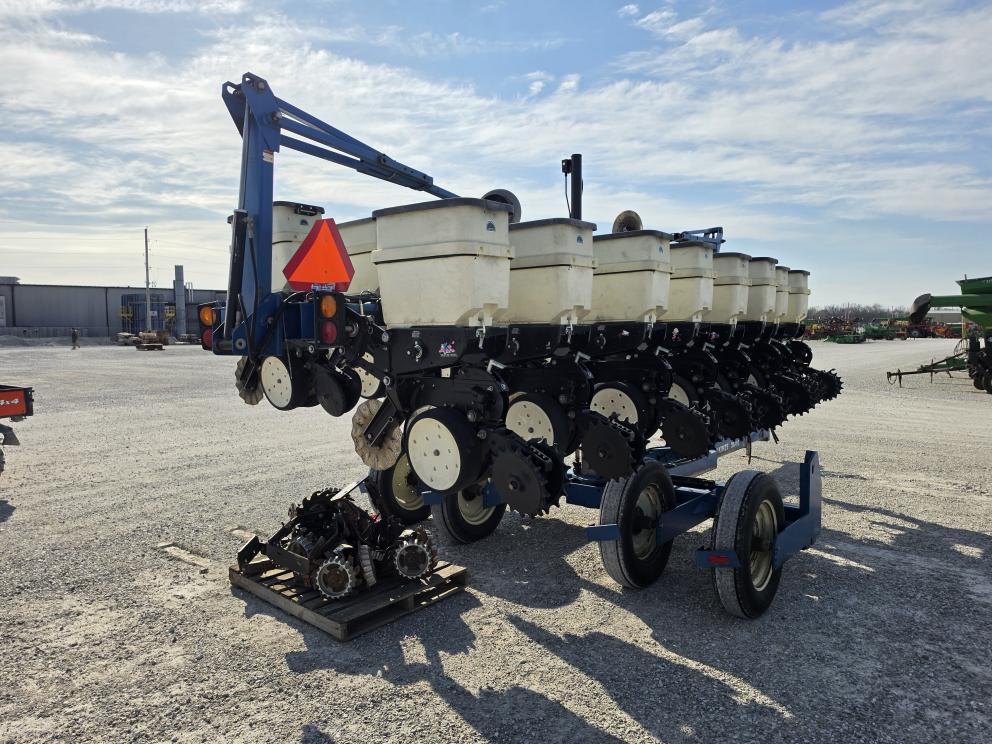 Image for 2001 Kinze 3500