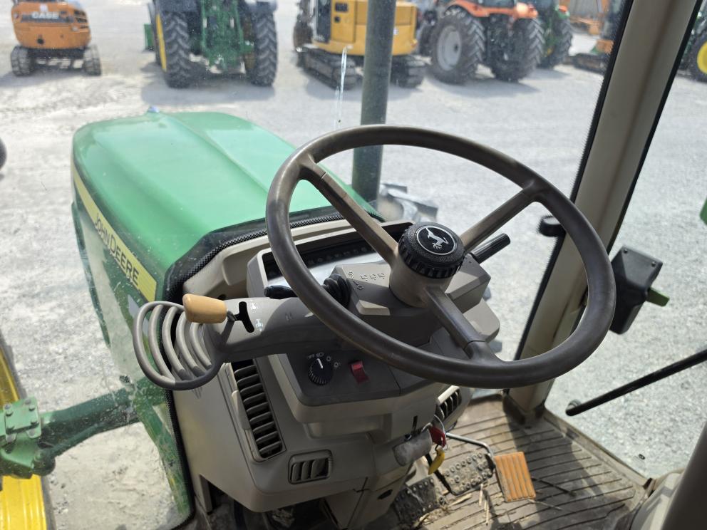 Image for 2010 John Deere 6230