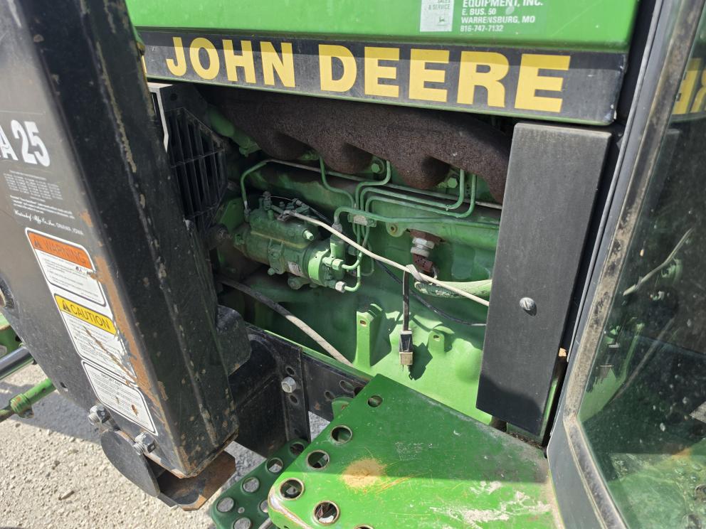 Image for 1992 John Deere 2355
