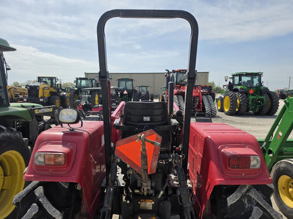 Image for 2003 Mahindra 6000